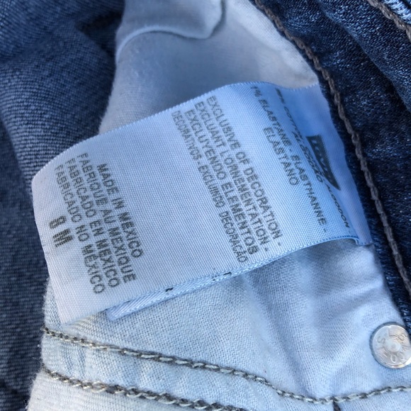 Levi’s - Picture 6 of 8